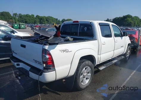 2010 Toyota Tacoma Prerunner V6 z USA, uszkodzony, nr VIN 5TEJU4GN9AZ684419